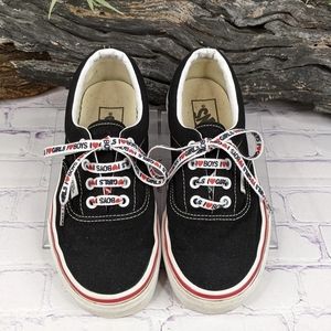 Vans I Heart Era in Black/True White "I ❤️ GIRLS" "I ❤️ BOYS" Skate Shoe Sneaker